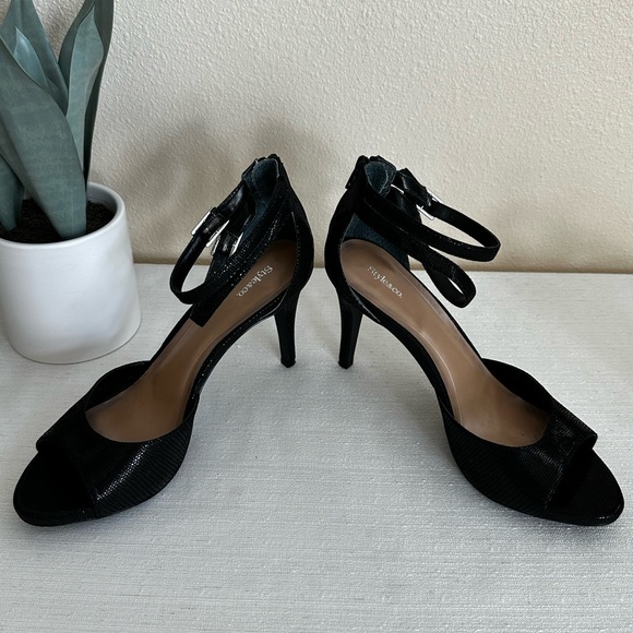 New Style&Co. Black Reptile Texture Ankle Strap Gigh Heel Sandals Women’s 8.5M - Picture 7 of 10